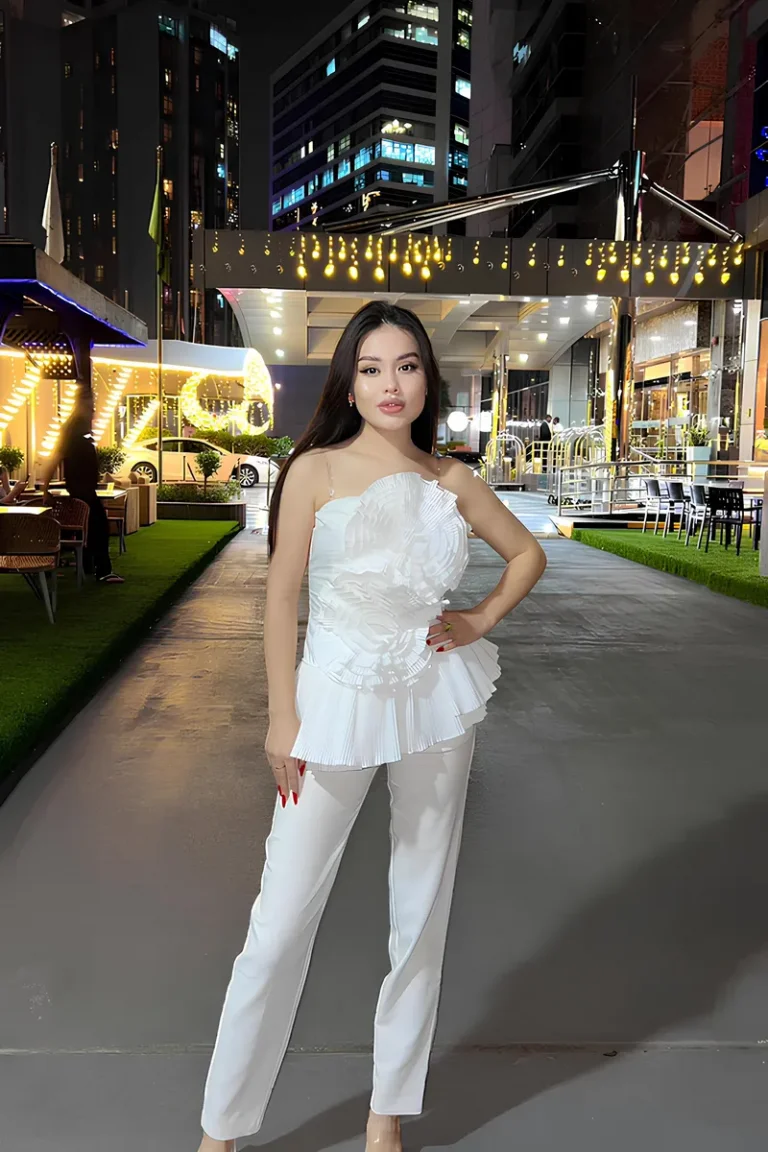 Cheap Dani Al Barsha UAE irresistible_medium