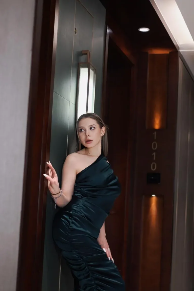 Media of Evelina | 4