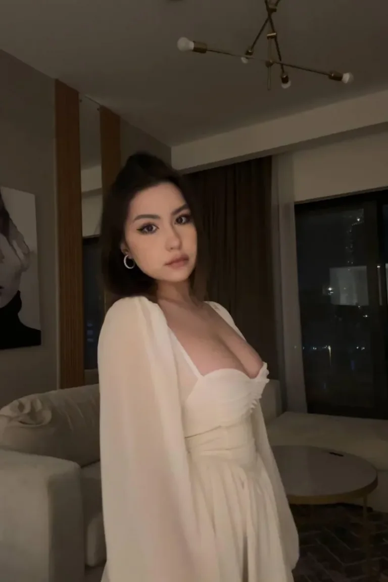 Erotic escort nesty dubai jlt opulence_medium