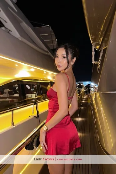 New Tall Busty Brunette Izabella