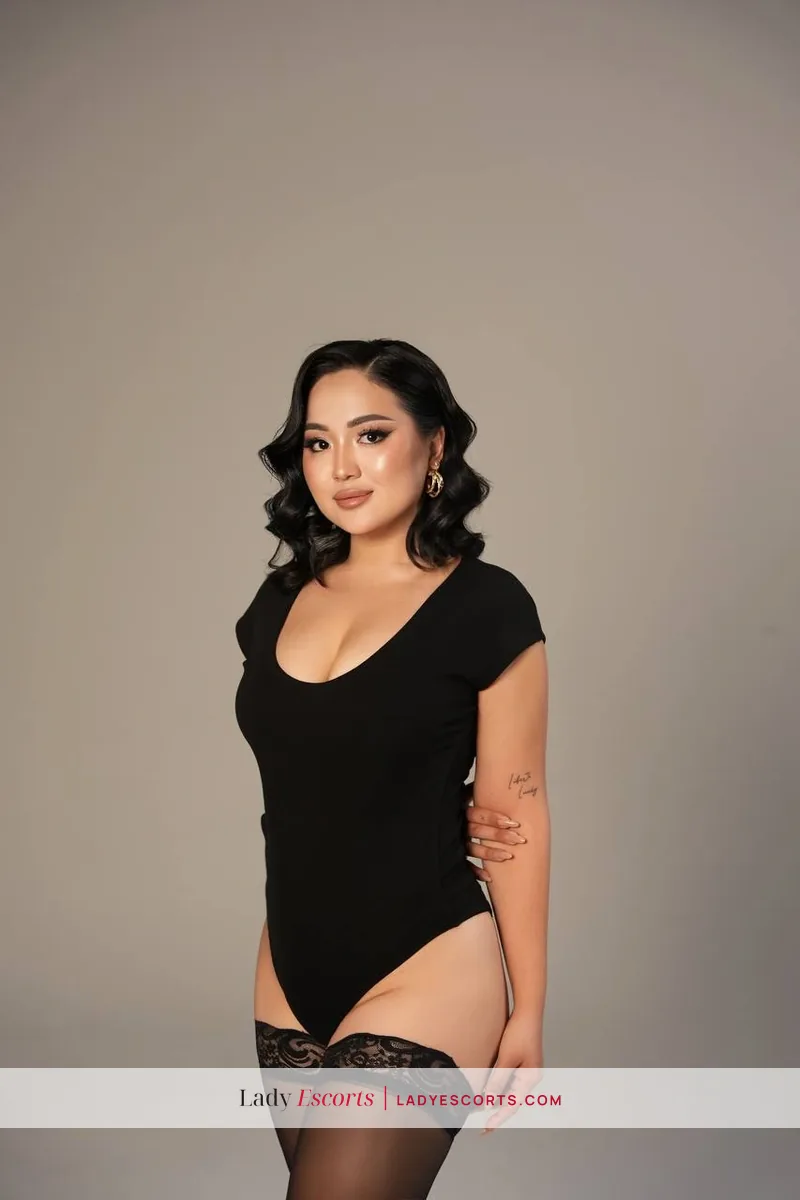 Ayla, 160 cm, bust B