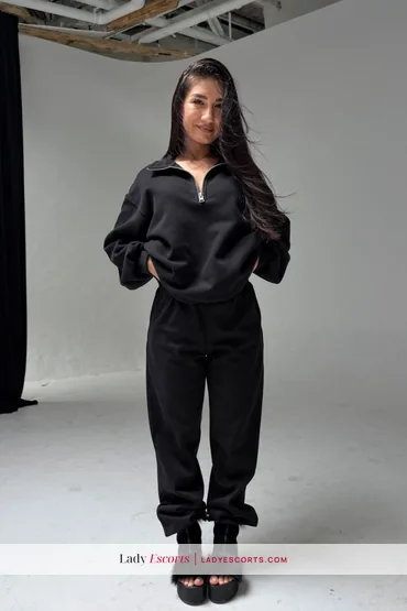 New Tall Brunette Zara