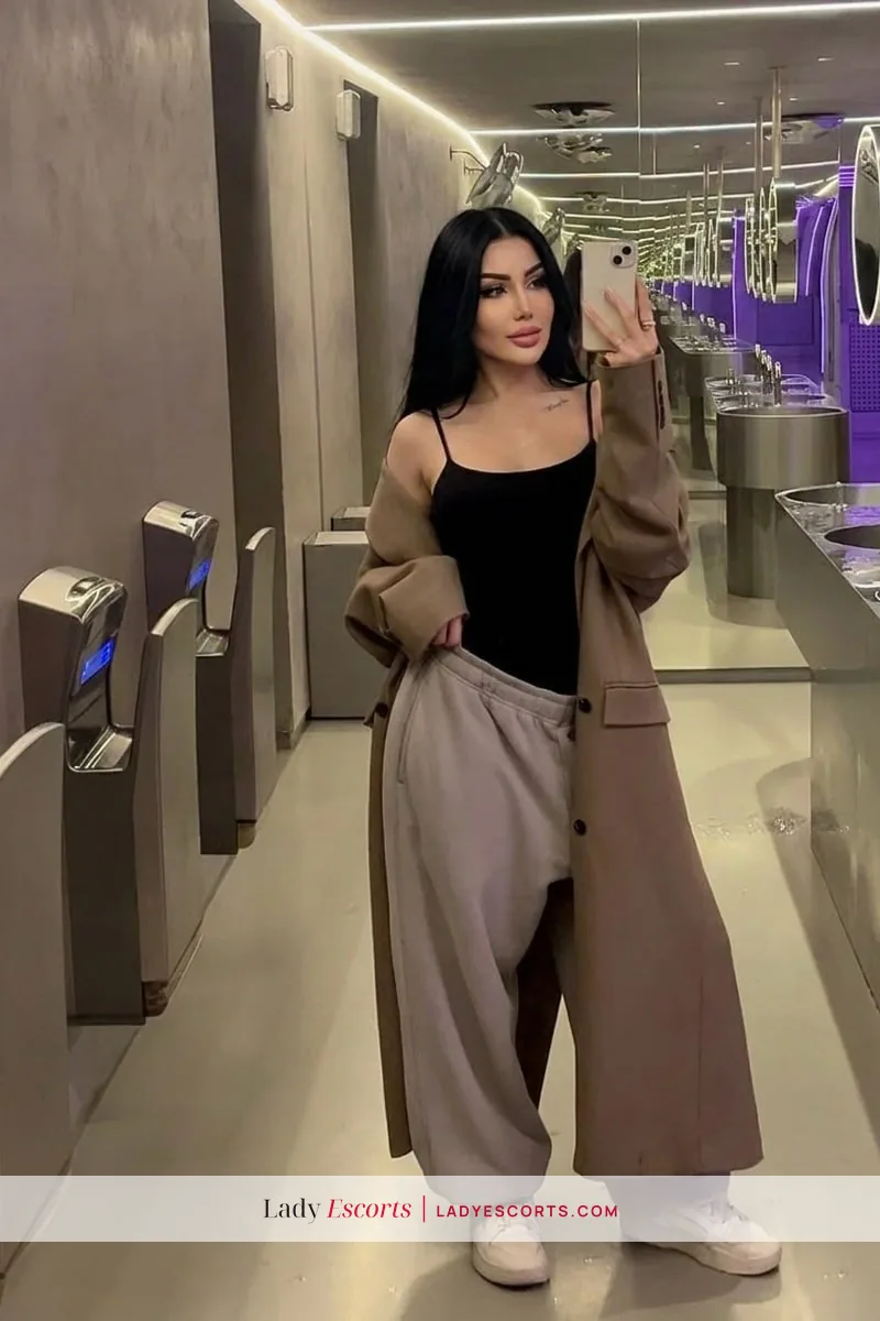 Busty Brunette Josephine