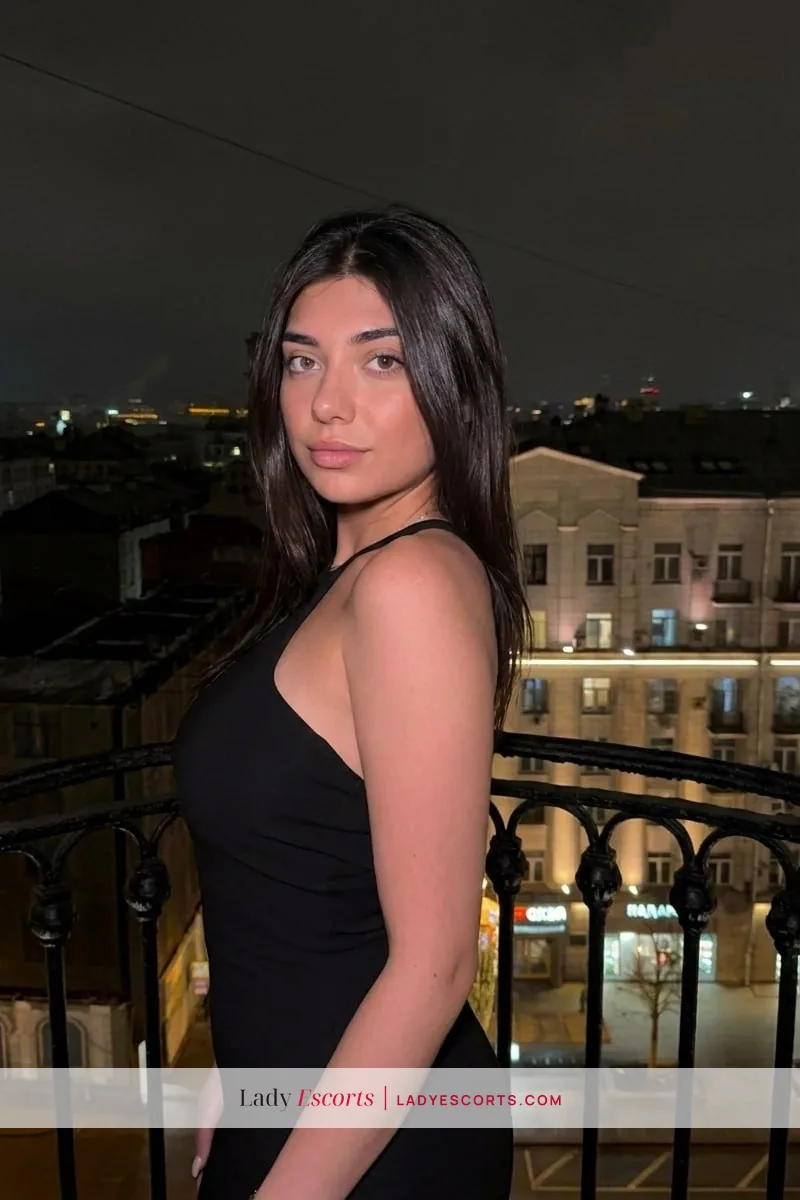 Brunette Beauty Darina