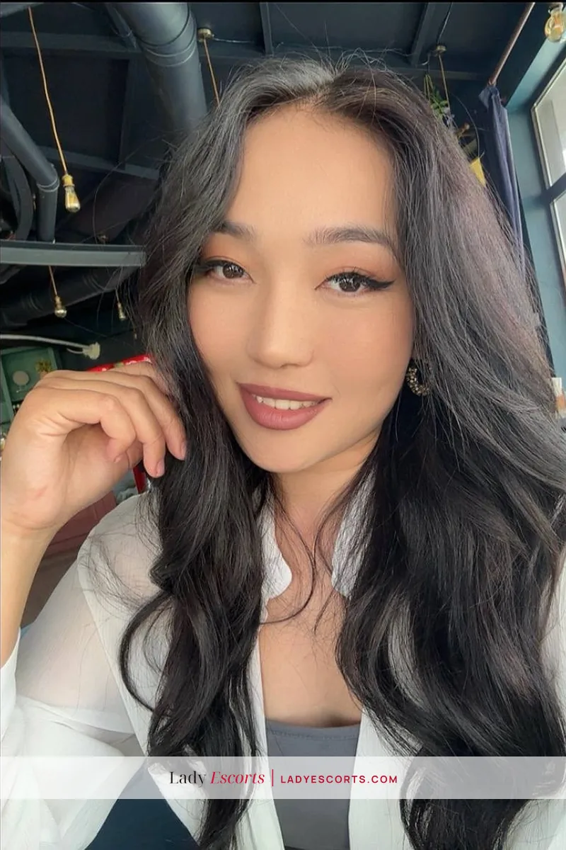 Brunette Beauty Kim