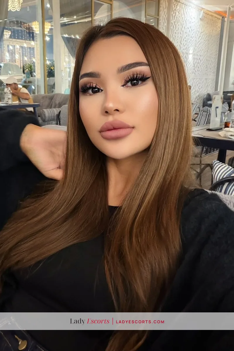 Petite Busty Brunette Selin