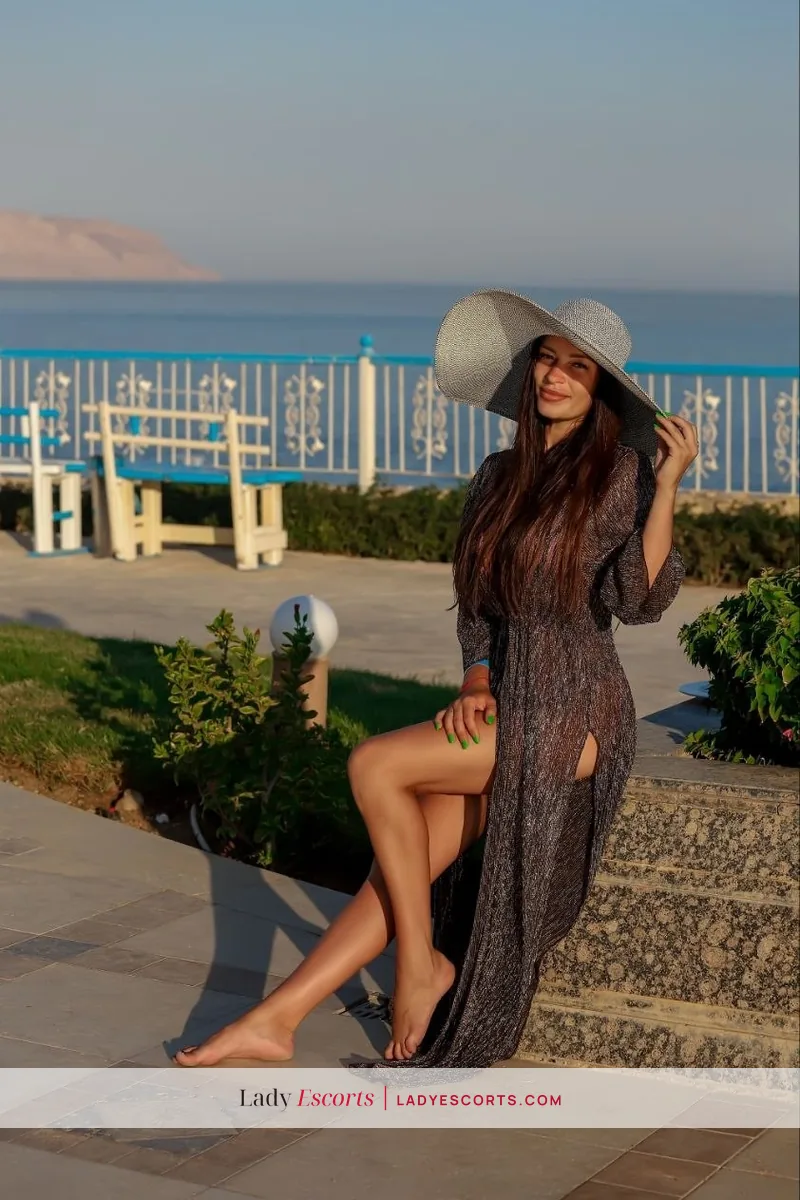 Busty Brunette Natalia