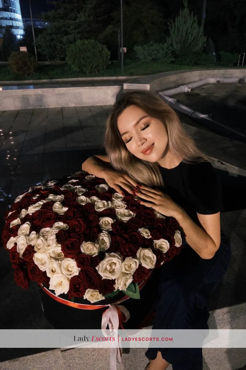 Alisa, 160 cm, bust A