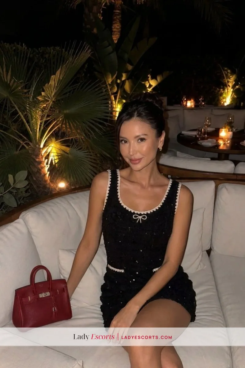 New Tall Busty Brunette Izabella