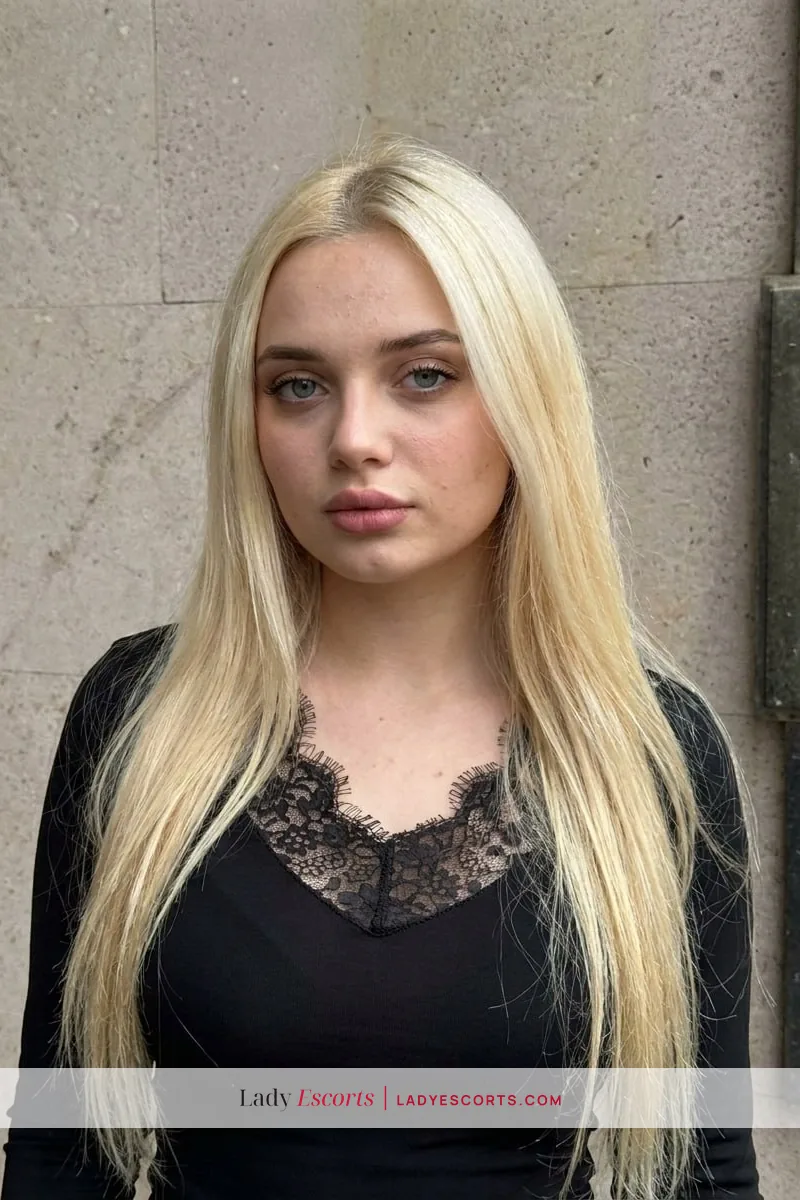 New Busty Blonde Georgia