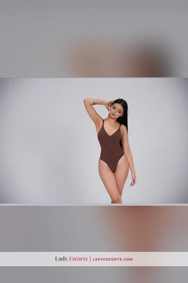 New Slim Brunette Regina