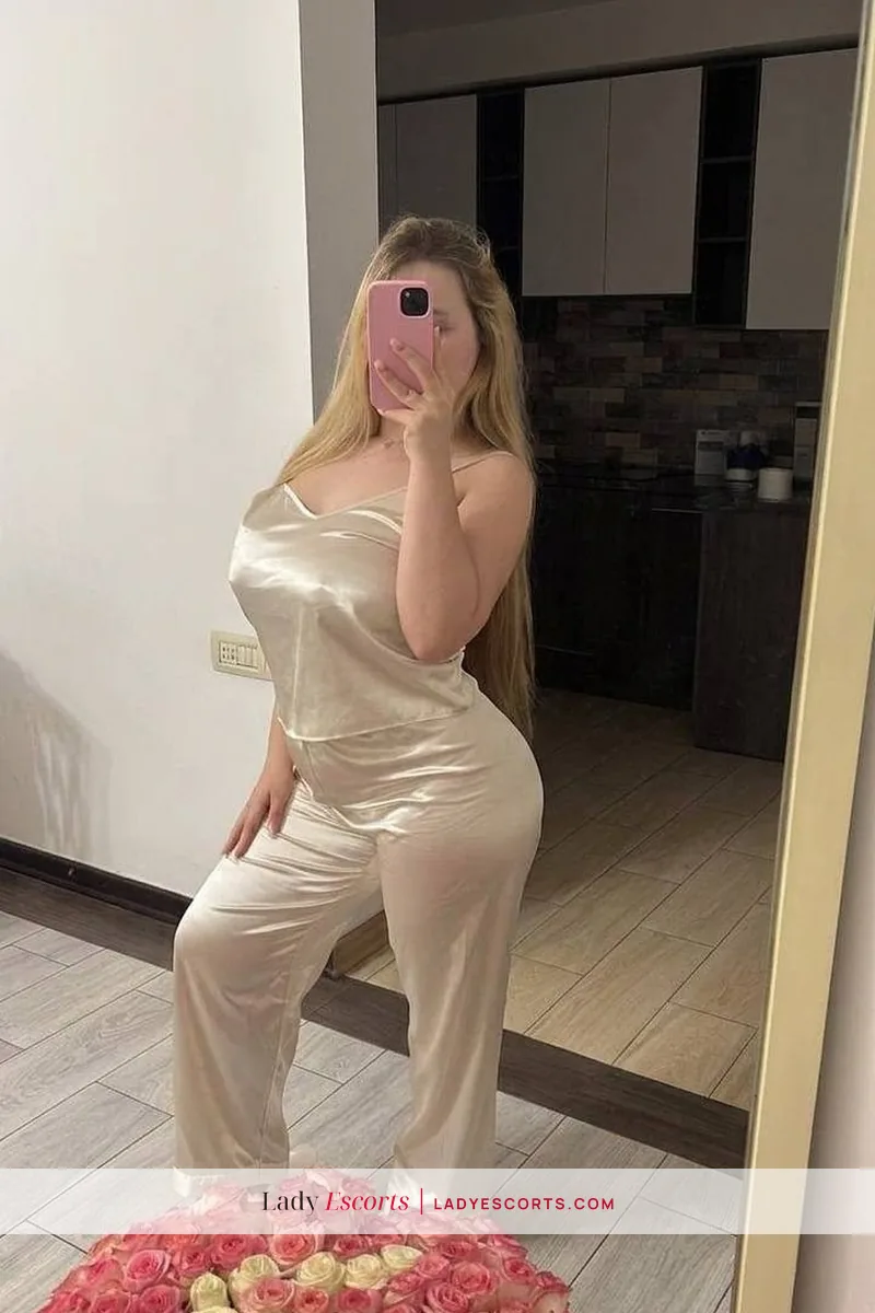 Blonde Miroslava