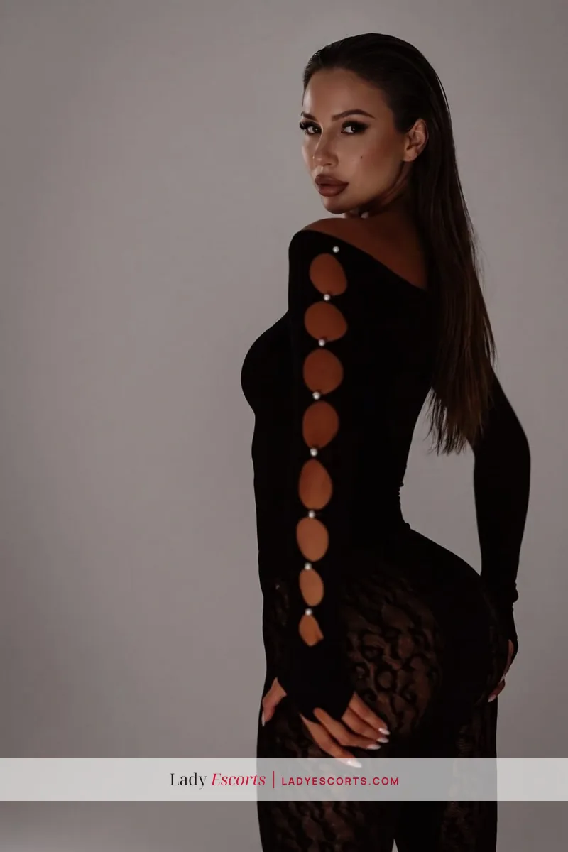 Astir, 165 cm, bust A