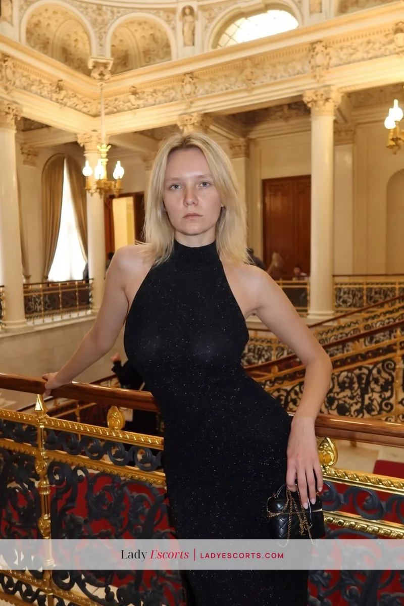 Tall Blonde Aliya