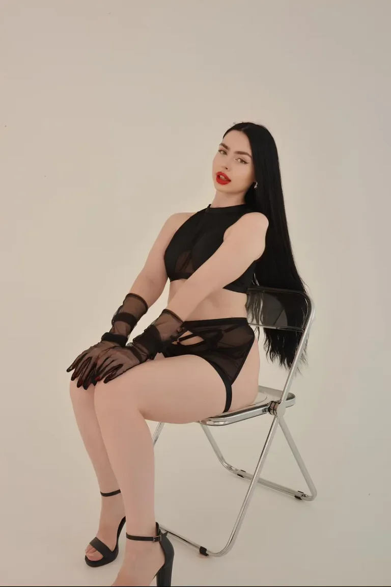 Escort woman gerta dubai deira attractive_medium