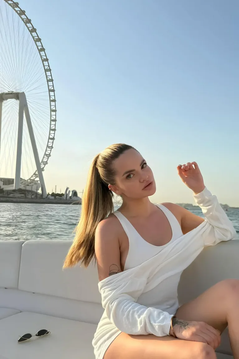 Media of Нэнси | 3