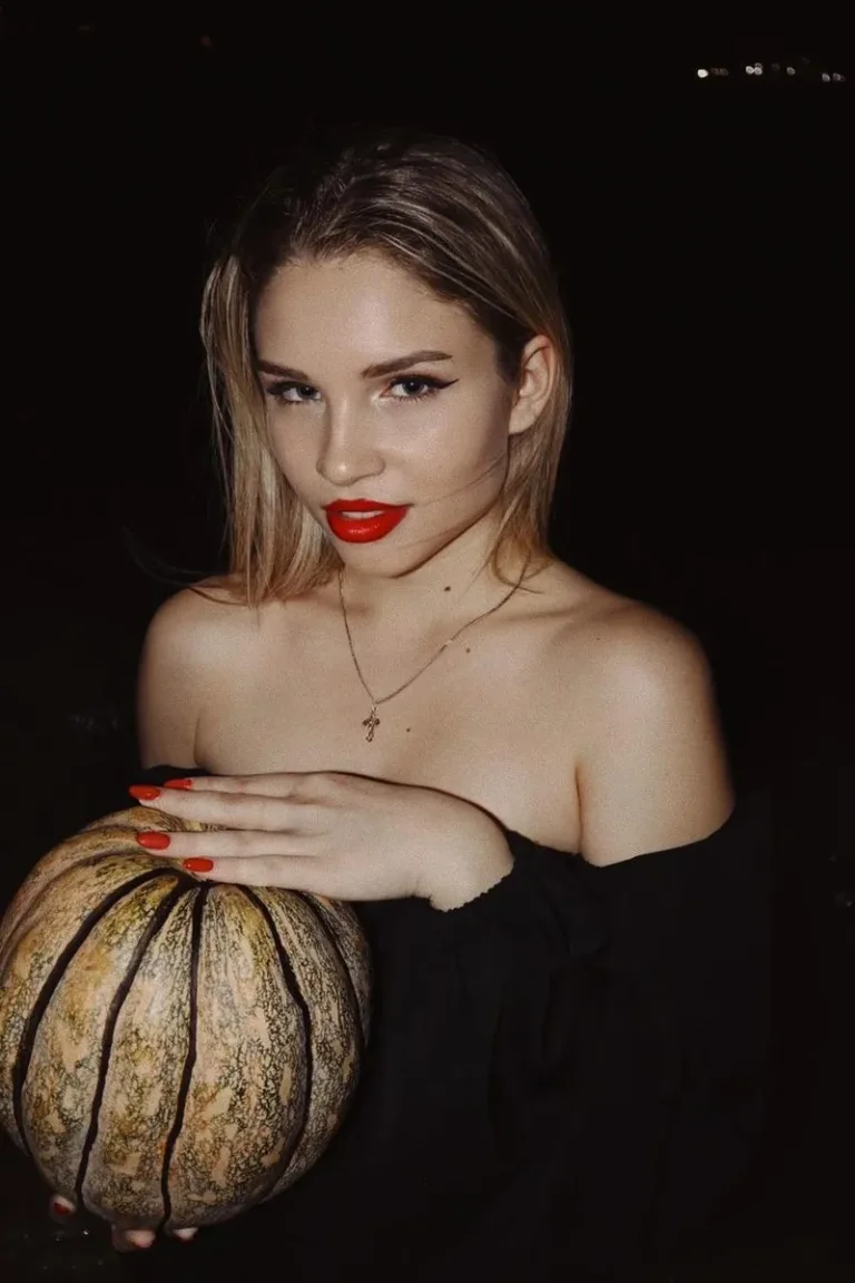 Media of Аника | 3