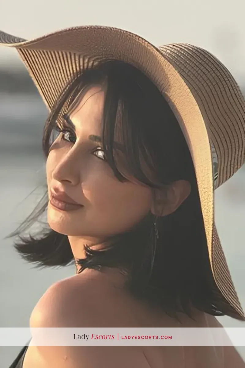 European Beauty Izzy in Dubai Marina