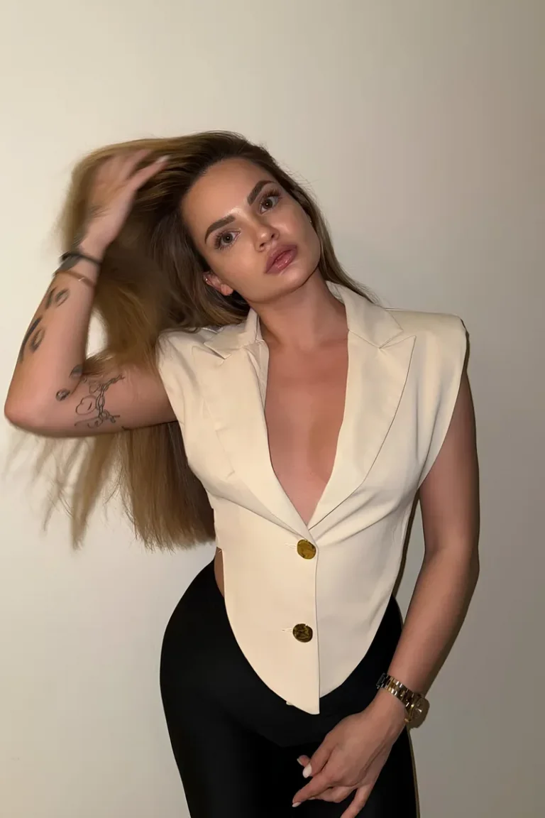 Media of Нэнси | 4