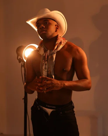 Adrian | Photo № 4