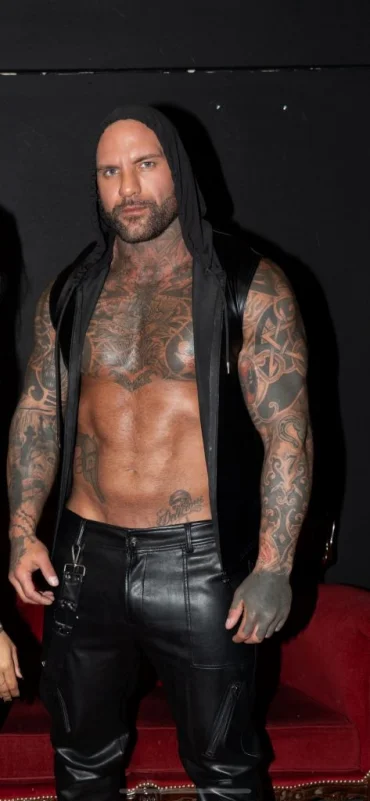 Titan | Photo № 12