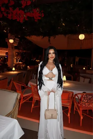 erotic escort zeynep dubai deira attractive 