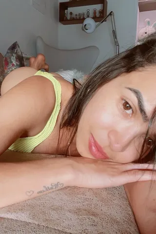 escort woman Agnia dubai sensuous 