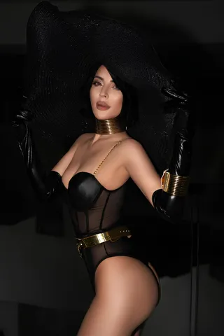 lean escort Aleksa dubai forbidden 