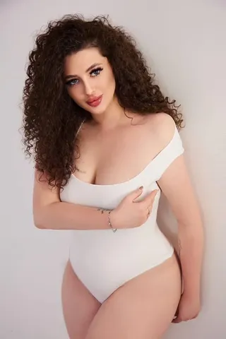 luxury escort Anastasia dubai seduction 