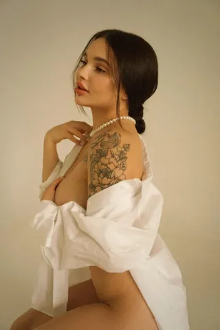 top escort Anya Dubai Marina Dubai intoxicating 1 