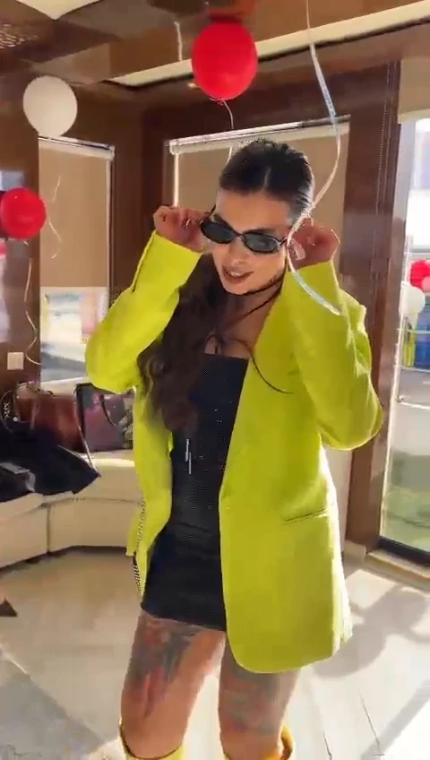 Media of Гульмира | 1